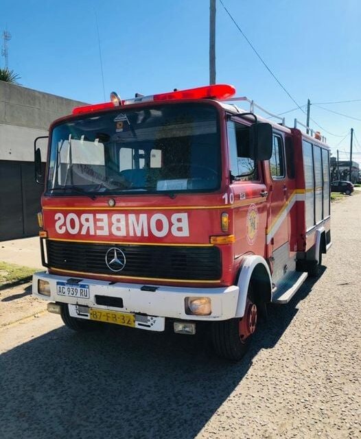 Gobierno El municipio realizó un aporte para sumar una nueva unidad de bomberos al cuartel local