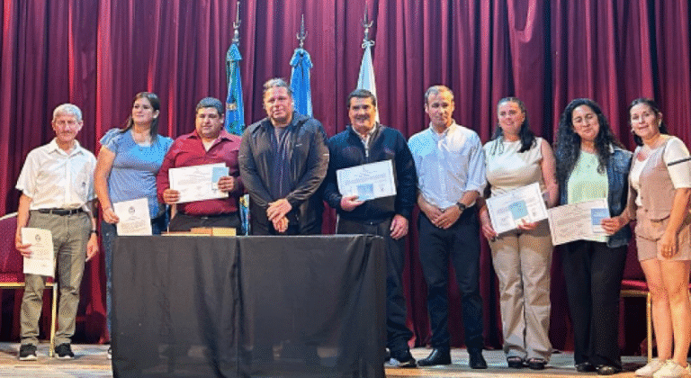 thumb_asumieron-nuevos-concejales-72